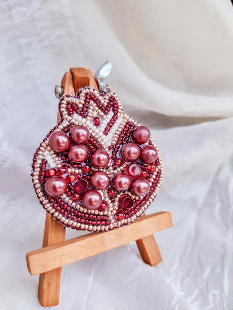 Karoliukų siuvinėjimo rinkinys „Granatas“ su Preciosa ir Crystal Art karoliukais