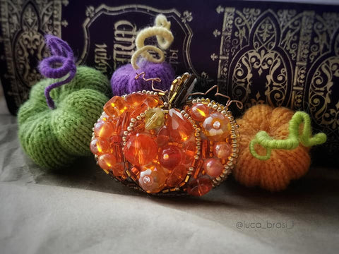 Charivna Mit brošės siuvinėjimo rinkinys „Moliūgas“ – karoliukai Crystal Art