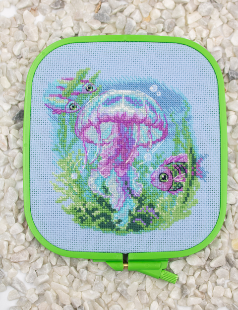 Siuvinėjimo kryželiu rinkinys „Mažoji medūza“ 15 x 15 cm