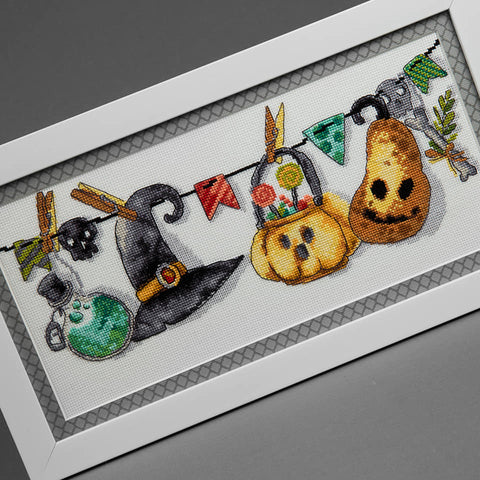 Charivna Mit Helovino kryželių rinkinys ant Aida 16 – 24 spalvos, 30×14 cm