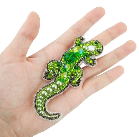 Charivna Mit karoliukų siuvinėjimo rinkinys brožei „Driežas“ (Crystal Art), 10×4,5 cm