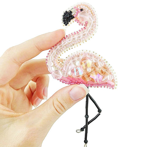 Komplektas brošei „Flamingas“ — karoliukų siuvinėjimo rinkinys