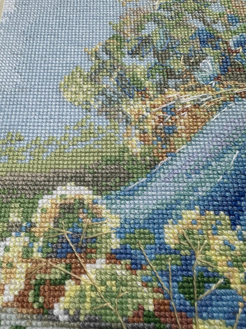 Aine siuvinėjimo rinkinys „Motina Gamta – Pieva“ (Olga Novitskaja, 40×30 cm, 14 ct)