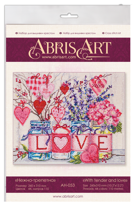 Abris Art kryželių rinkinys „Su švelnumu ir meile“ — 14 ct medvilninė kanva 26×31 cm, 44 spalvų komplektas