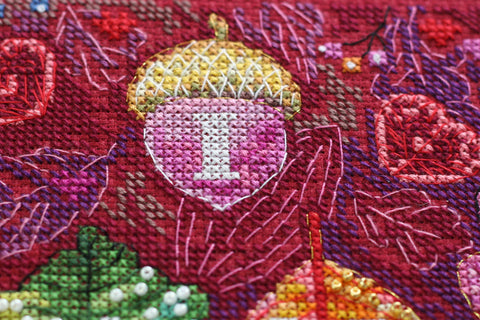 Abris Art kryželių rinkinys „Rudens spalvos“, 20×25 cm, juodas 14 ct su PRECIOSA karoliukais