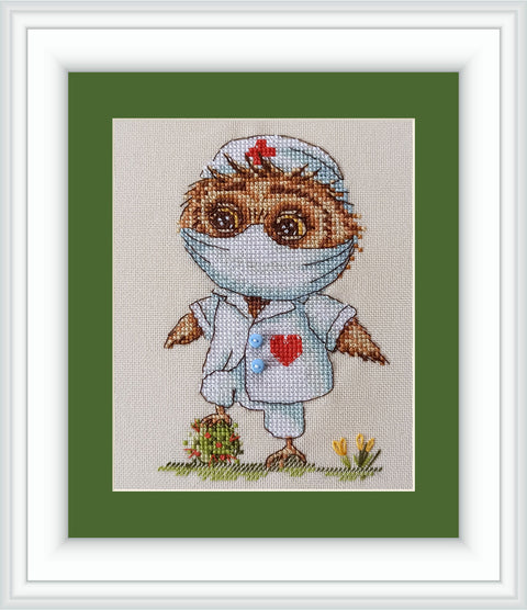 Siuvinėjimo rinkinys "Superherojus" 10×15 cm (Zweigart) su dekoratyviniais mygtukais — NeoCraft