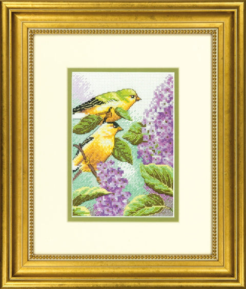 Alyvose (12.7 x 17.8 cm) - DIMENSIONS siuvinėjimo kryželiu rinkinys - kaSiulai.lt