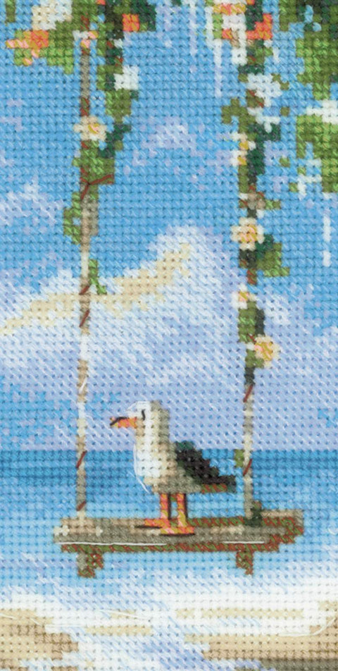 RIOLIS siuvinėjimo rinkinys „Beach Swing“ Nr. 2215 — Aida 21×30 cm, 26 spalvų