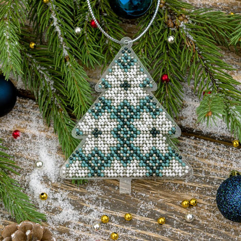 Kompaktiškas PRECIOSA karoliukų siuvinėjimo rinkinys ant perforuoto plastiko | Wonderland Crafts