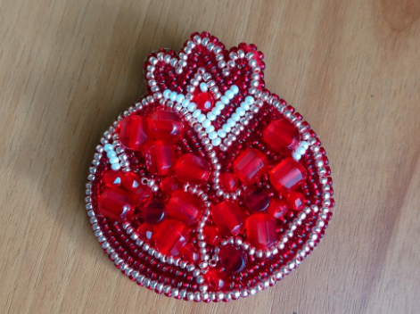 Karoliukų siuvinėjimo rinkinys „Granatas“ su Preciosa ir Crystal Art karoliukais