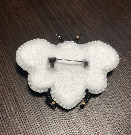 Charivna Mit karoliukų siuvinėjimo rinkinys brošei „Bitė“ (Crystal Art)