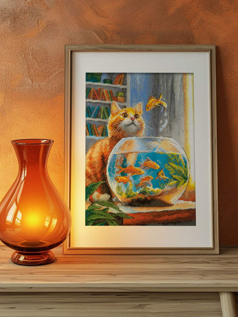 Ginger Observer – siuvinėjimo rinkinys RIOLIS Nr. 2218 (14ct AIDA, 21×30 cm, 28 spalvų)