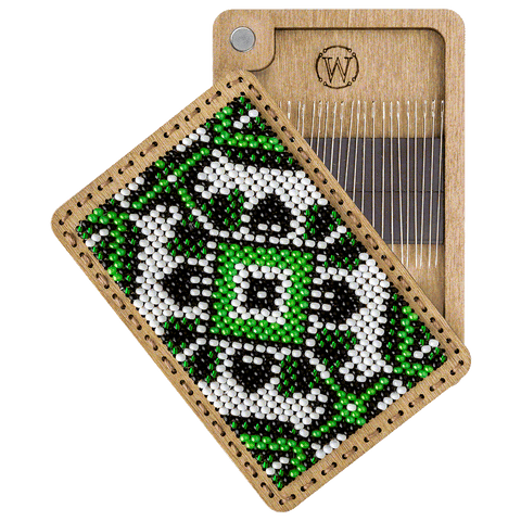 Wonderland Crafts PRECIOSA siuvinėjimo karoliukų rinkinys adatinės dėžutės dekoravimui, 6×9 cm, 4 spalvos