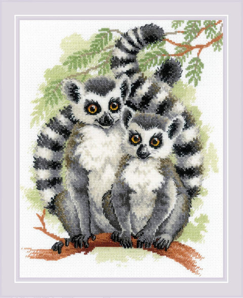 RIOLIS siuvinėjimo rinkinys "Lemūrai" Nr. 2196 — 24×30 cm, 15 spalvų