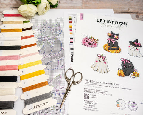 Letistitch „Boo Crew“ – 5 Helovino pakabukai siuvinėjimui kryželiu - kaSiulai.lt