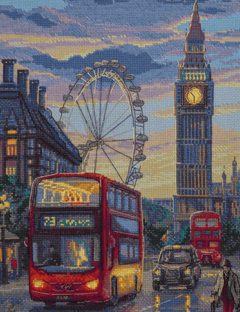 Aine siuvinėjimo rinkinys Lietingas Londonas — kryželiu, Londono gatvės vaizdas (30×40 cm)