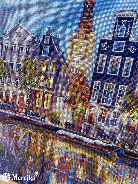 Merejka Amsterdam – skaičiuoto kryželio siuvinių komplektas, 30 × 39,5 cm - kaSiulai.lt
