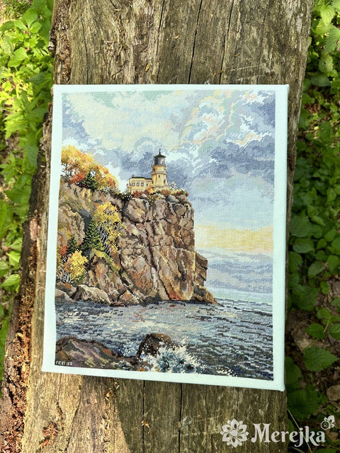 Merejka „Split Rock“ – švyturio siuvinėjimas kryželiu, 39×30 cm - kaSiulai.lt