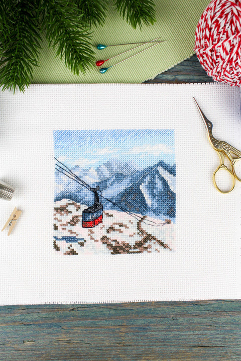 Mini siuvinėjimo komplektas „Kalnų kelionė“, 11 × 11 cm - kaSiulai.lt