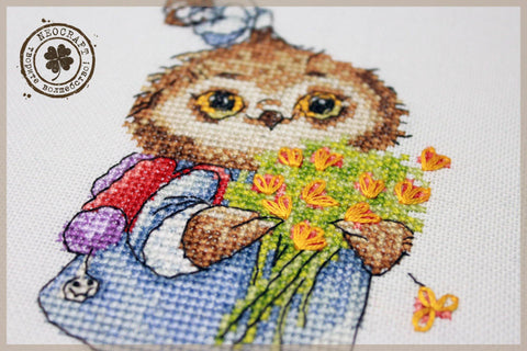 Pelėda ir gėlės — NeoCraft kryželių siuvinėjimo rinkinys 9×15 cm