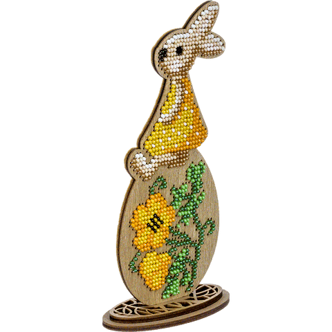 PRECIOSA karoliukų siuvinėjimo rinkinys ant perforuotos faneros su stovu — Wonderland Crafts
