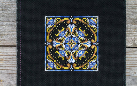 Siuvinėjimo komplektas kryželiu „Persiški motyvai 1“, 11×11 cm, pradedantiesiems - kaSiulai.lt