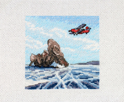 Siuvinėjimo komplektas „Virš užšalusio ežero“, 11×11 cm, dovanai - kaSiulai.lt