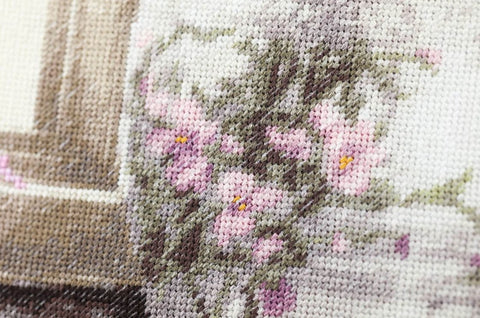 Siuvinėjimo kryželiu komplektas „Magnolija“ — tobula dovana kūrėjams - kaSiulai.lt