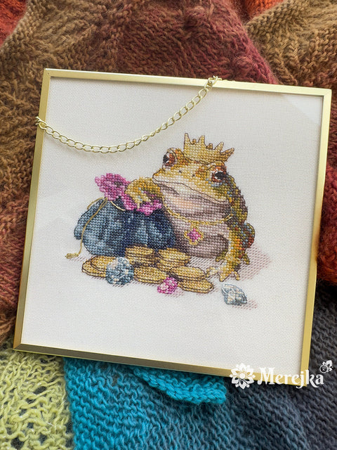 Merejka kryželių rinkinys „Auksinė rupūžė“ – baigto darbo 11×12 cm