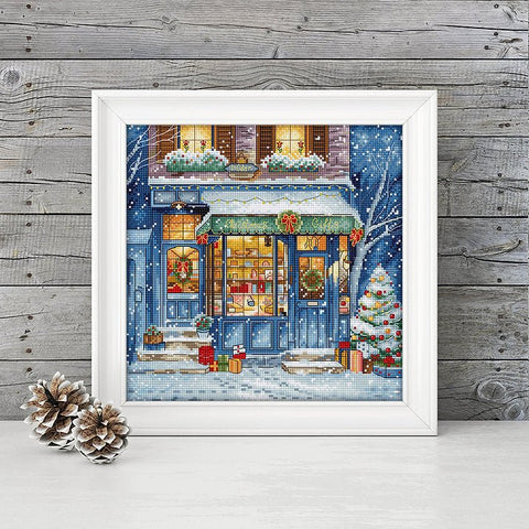 Siuvinėjimo rinkinys Christmas Gifts Shop 21x21cm SLETIL8109 - 🧶kaSiulai.lt