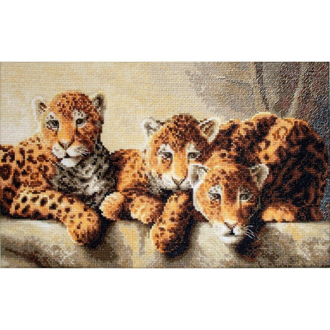 Siuvinėjimo rinkinys LetiStitch Leopards SLETI910 31x19cm - kaSiulai.lt