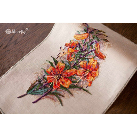 Siuvinėjimo rinkinys Merejka Vintage Lilies SK90A Aida 16 Cappuccino 17x30cm - kaSiulai.lt