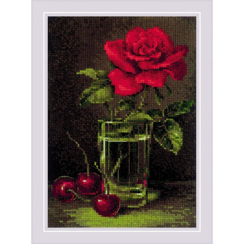 Siuvinėjimo rinkinys RIOLIS Rose and Sweet Cherry 2123 15x21cm - kaSiulai.lt