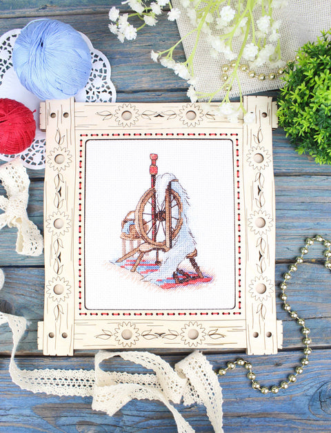 Klasikinis kryželių siuvinėjimo rinkinys „Verpimo ratelis“ 13×11 cm – pradedantiesiems
