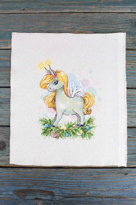 „Šventinis žirgas“ kryželiu siuvinėjimo rinkinys – 18 × 15 cm paveikslėliui