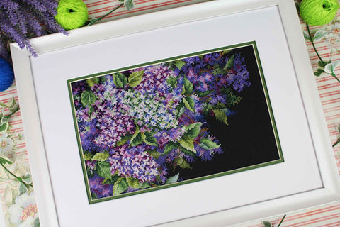 Kryželiu siuvinėjimo rinkinys „Kvapni alyva“, 18 × 27 cm – alyvų motyvas namų dekorui