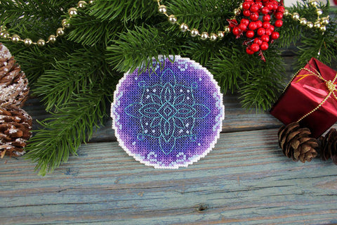 Mini siuvinėjimo kryželiu rinkinys „Ramus vakaras“ 9×9 cm – jaukus vakaro motyvas