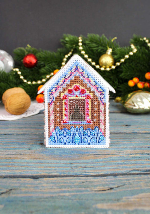 3D žaislinis namelis – kryželiu siuvinėjimo rinkinys, 6×9×8 cm