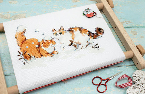 Siuvinėjimo rinkinys Winter Kitties 21x13 cm SLETIL8813 - 🧶kaSiulai.lt
