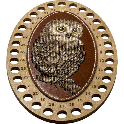 Kryželiu siuvinėjimo rinkinys — perforuotos dirbtinės odos siūlų organizatorius (12,5×20,5 cm, 7 spalvos)