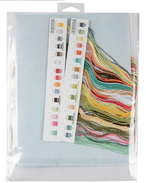 Žavingas kryželiu siuvinėjimo komplektas „Gėlės“ 22×30 cm - kaSiulai.lt