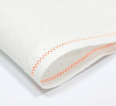 Zweigart Lugana 25 ct – aukštos kokybės balta evenweave drobė 70×100 cm - kaSiulai.lt