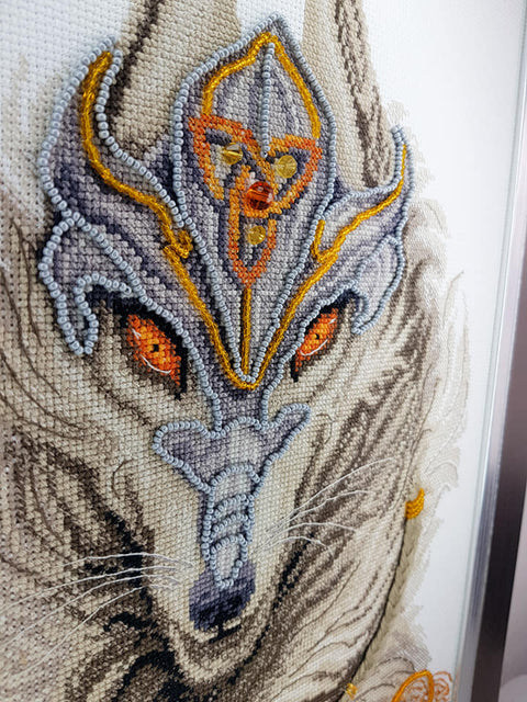 Charivna Mit siuvinėjimo rinkinys „Paslapties sergėtojas“ su karoliukais — Aida 14, 28×44 cm