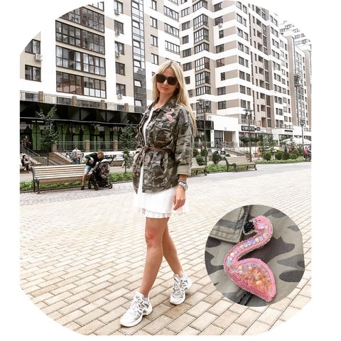 Komplektas brošei „Flamingas“ — karoliukų siuvinėjimo rinkinys