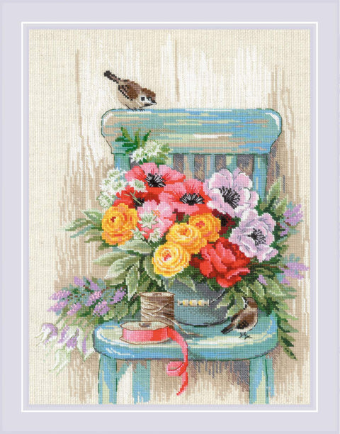 RIOLIS siuvinėjimo rinkinys Nr.2299 "Garden Flowers" – gėlės, 30×40 cm, 28 spalvų, 14 ct AIDA