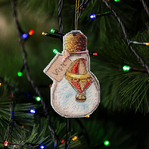 Charivna Mit kryželių siuvinėjimo rinkinys „Kelionė“ su karoliukais — plastikinė kanva 6×11 cm