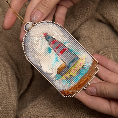 Charivna Mit siuvinėjimo kryželio rinkinys „Lobių paieškos“ su karoliukais, 6,5×11 cm