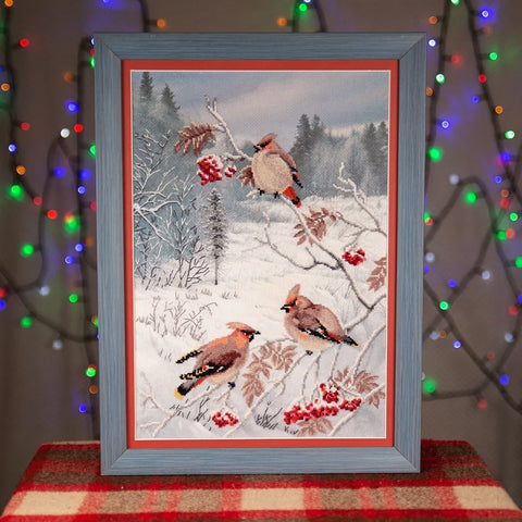 Charivna Mit Crystal Art — Žiemos skanėstas siuvinėjimo rinkinys, 24×35 cm