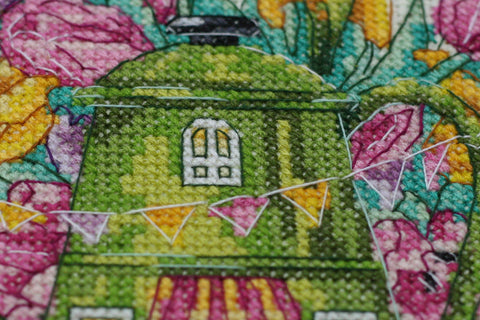 Abris Art kryželių rinkinys "Uogų keksiukai" 14 ct, 17×14 cm, 35 spalvų