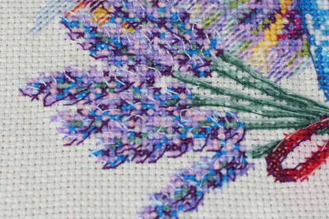 Abris Art kryželių siuvinėjimo rinkinys „Provanso rytas“ su dekoratyviniu mediniu rėmeliu 18×17 cm